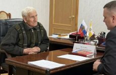 Житель Красногвардейского округа попросил помощи в ремонте дороги