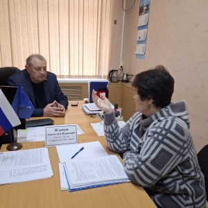 Депутат Думы Ставропольского края Анатолий Жданов провел прием граждан по вопросам старшего поколения