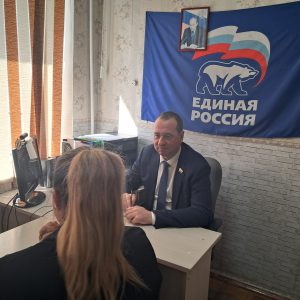 Игорь Николаев провел тематический прием граждан