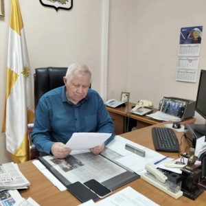 В рамках тематической Недели приёмов граждан по вопросам ЖКХ депутат краевой Думы Юрий Белый провёл приём граждан